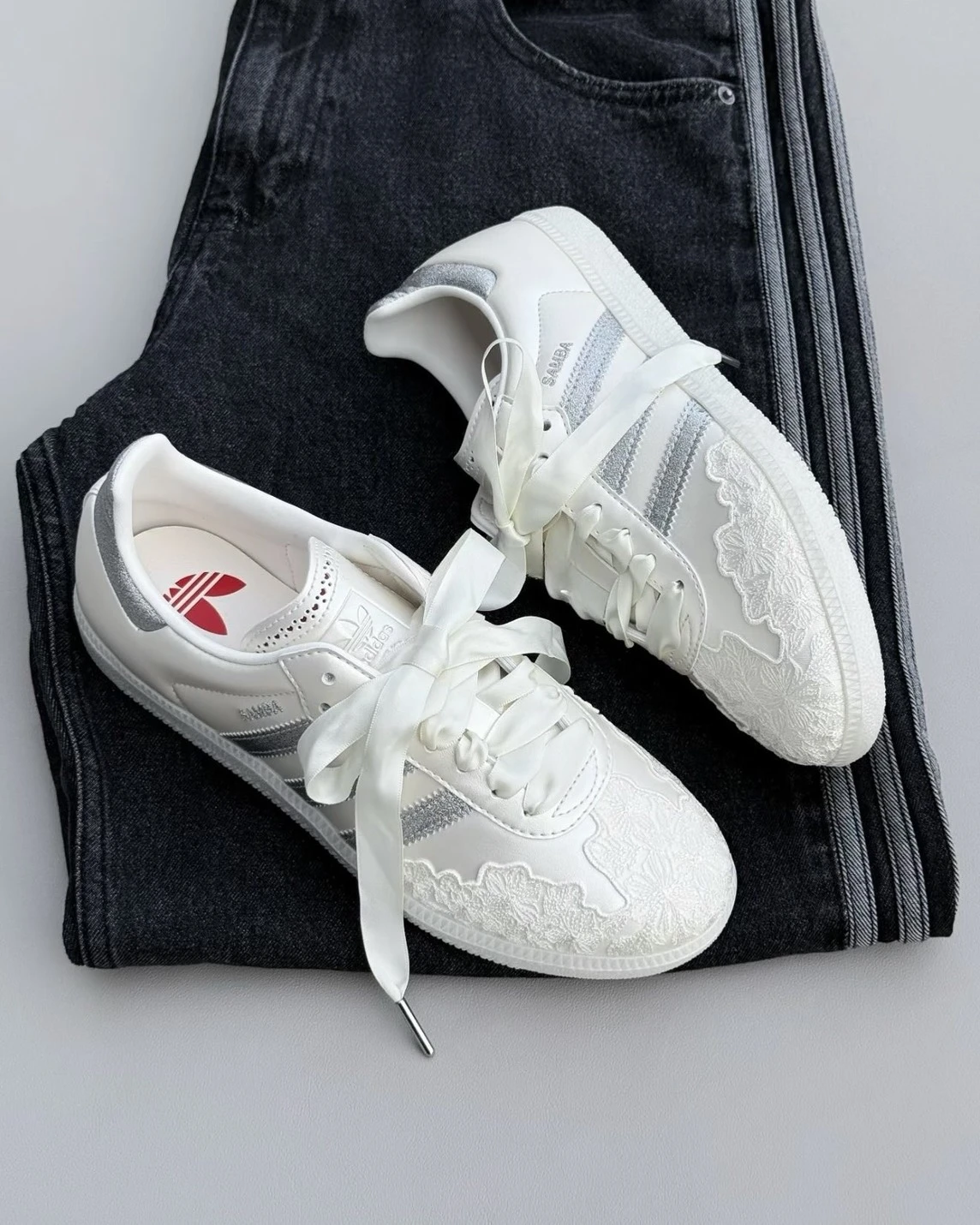 ADIDAS SAMBA OG 情人節限定 緞面米白 銀紋 蕾絲芭蕾 白月光 HP3658