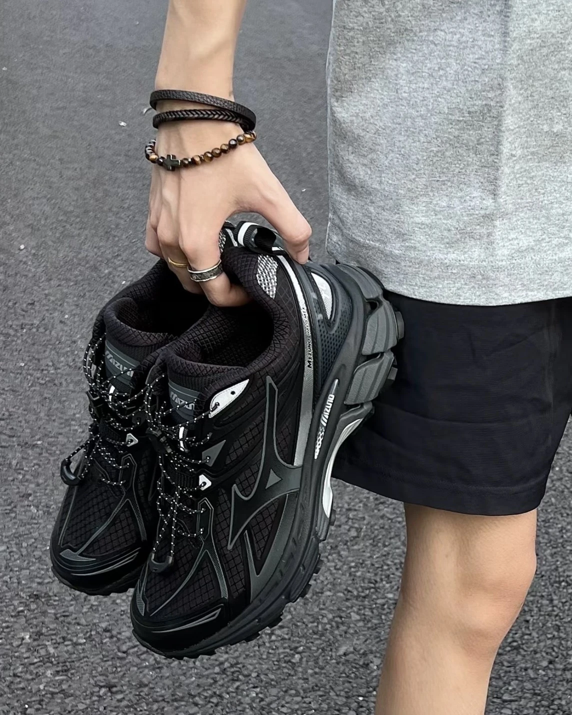 MIZUNO 美津濃 Halo MIx TL 防潑水 免綁帶 機能風 黑色厚底復古 慢跑鞋 D1GH251201