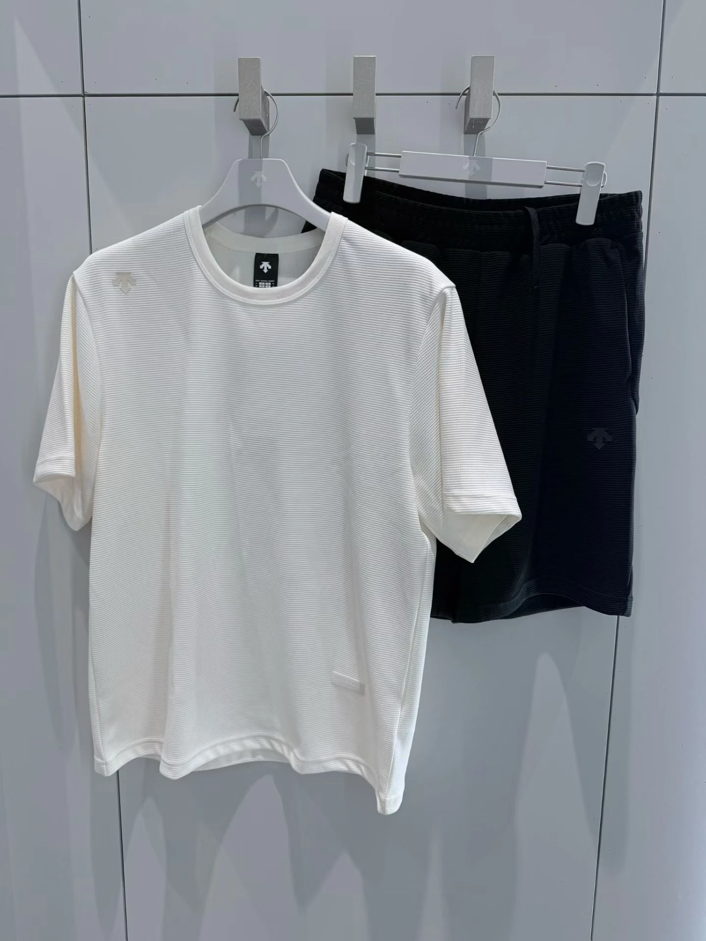 DESCENTE 迪桑特 26SS 華夫格材質 短袖 短褲 套裝