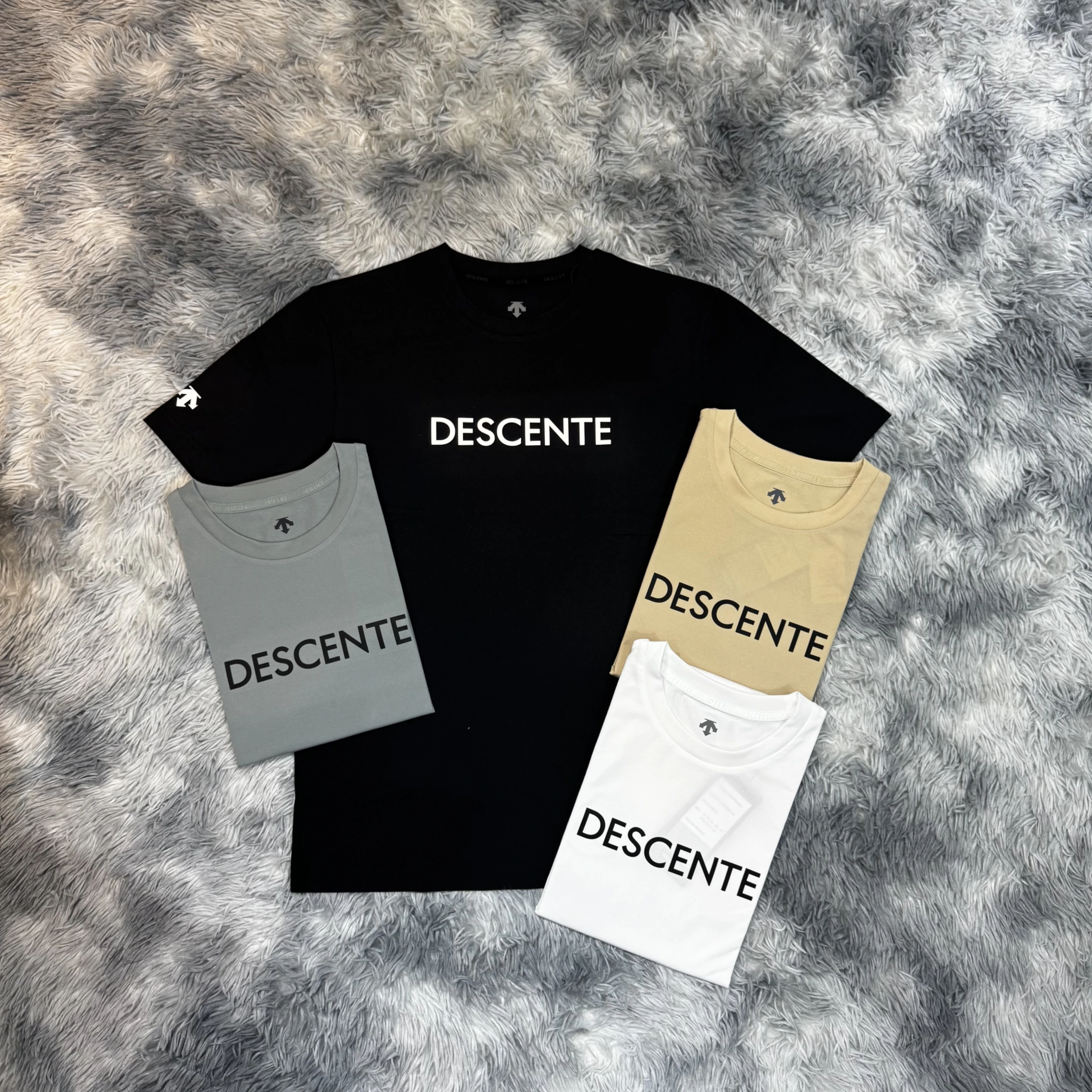 DESCENTE 迪桑特 26SS 前排列文字Logo 經典款 短袖 短T