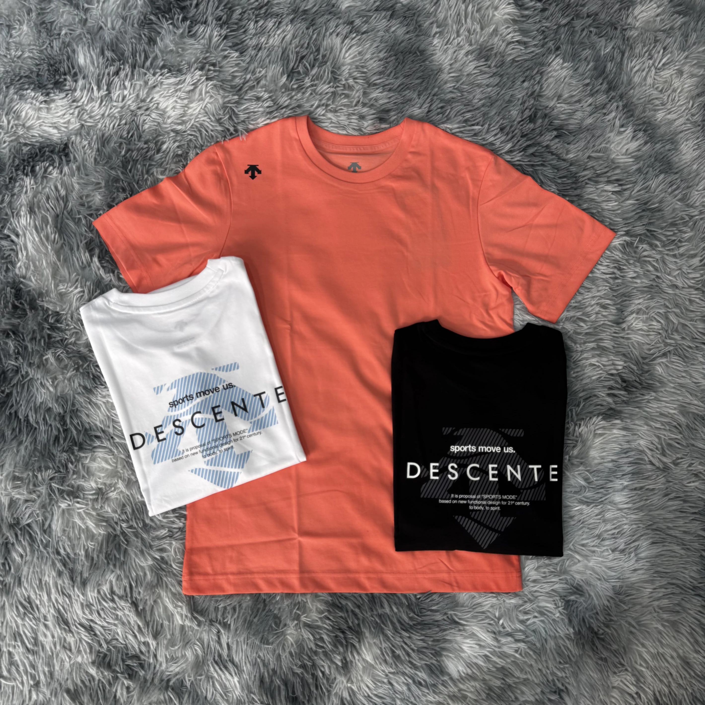 DESCENTE 迪桑特 26SS 前小標背後大Logo 短踢 短T 黑色/白色/橘色