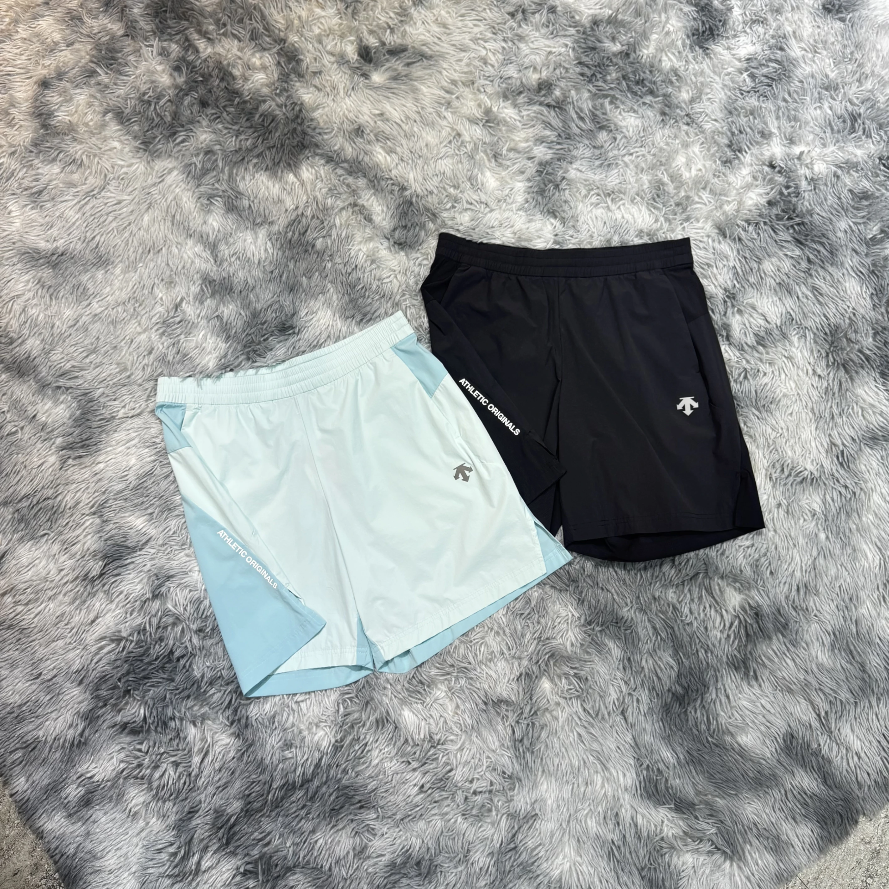 DESCENTE 迪桑特 26SS 小標 側邊文字 短褲
