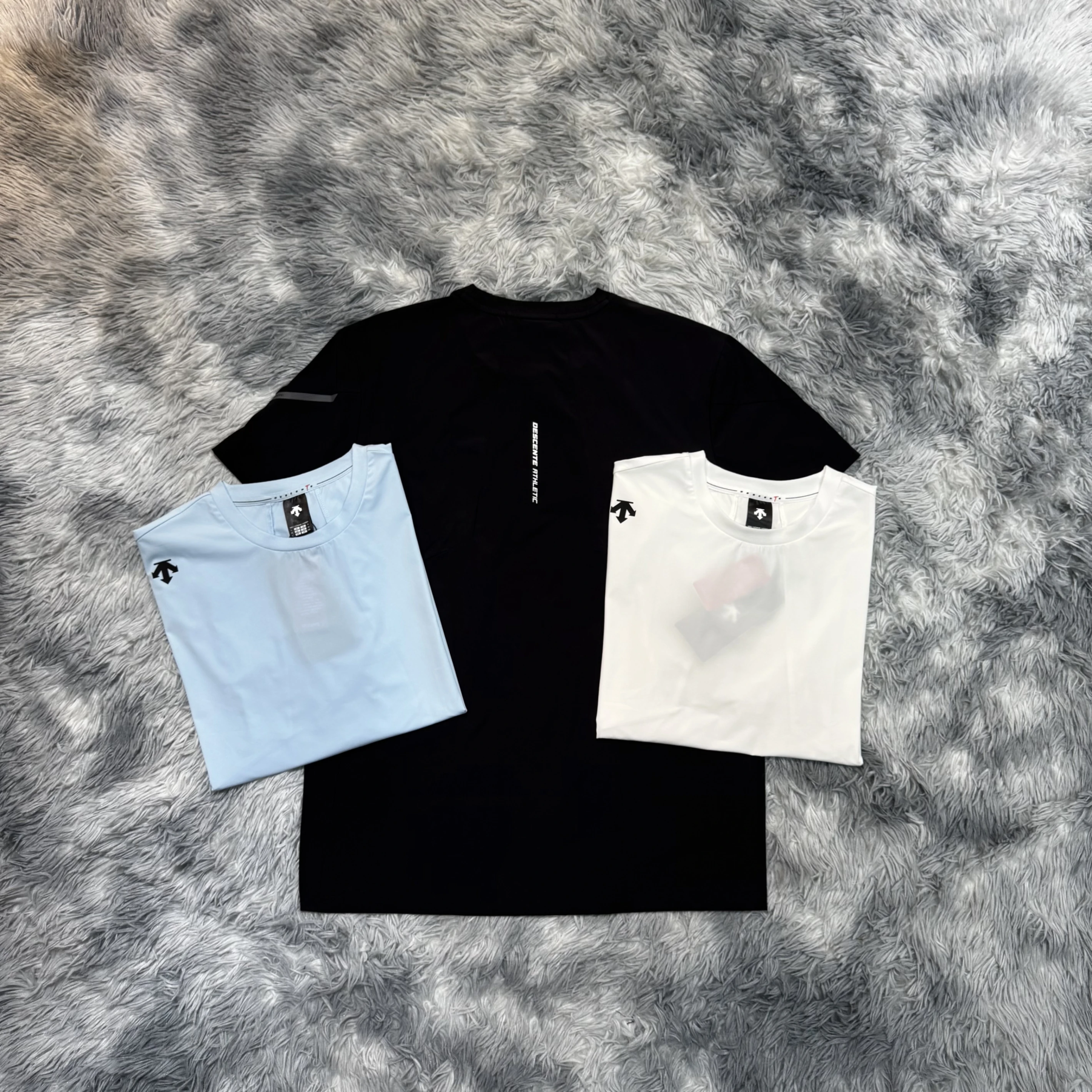 DESCENTE 迪桑特 26SS 小標 後文字 手錶線條文字LOGO 運動涼感材質 短袖