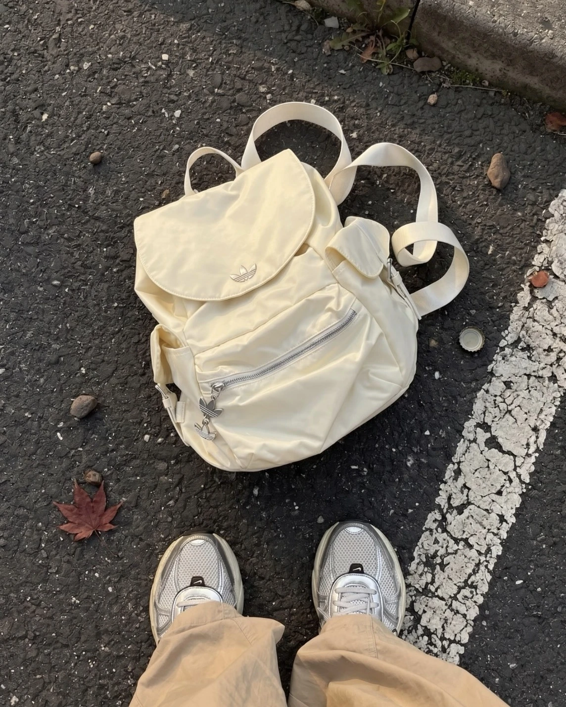 ADIDAS ORIGINALS 翻蓋立體側袋 抽繩開合 大容量 雙肩包(LD6376/LD6375)