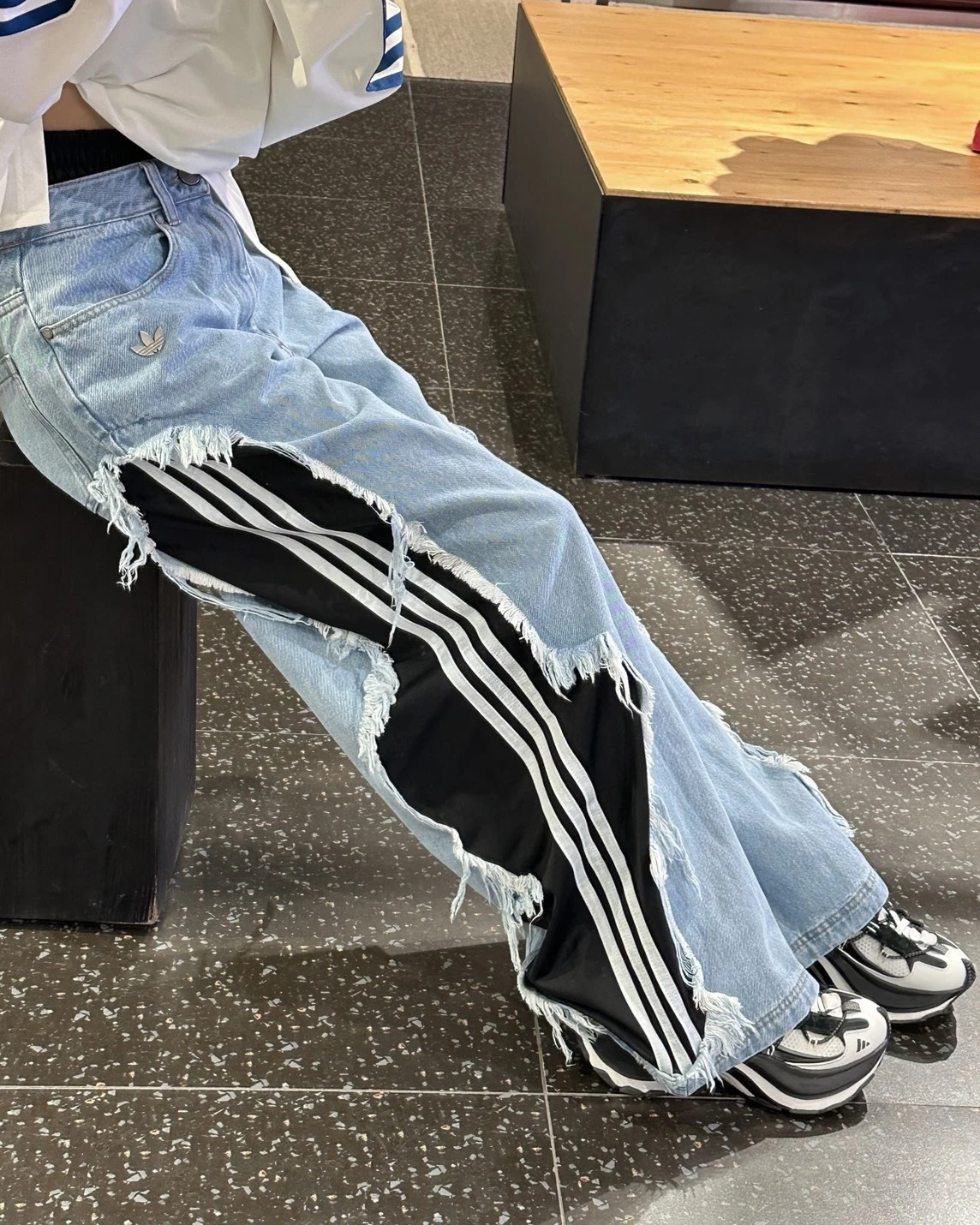 <⏰現省2張!>ADIDAS ORIGINALS ADILENIUM 破壞牛仔 三線 寬鬆 闊腿褲 KY5192/KY5193