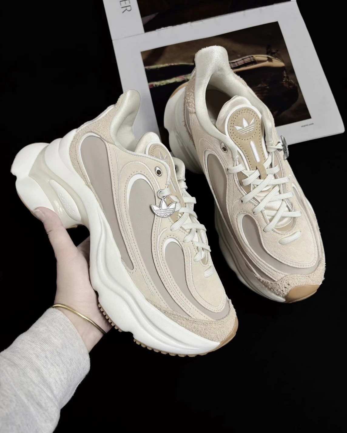 Adidas Originals Ozvenuz W 奶茶 復古 厚底 老爹鞋 KI0558