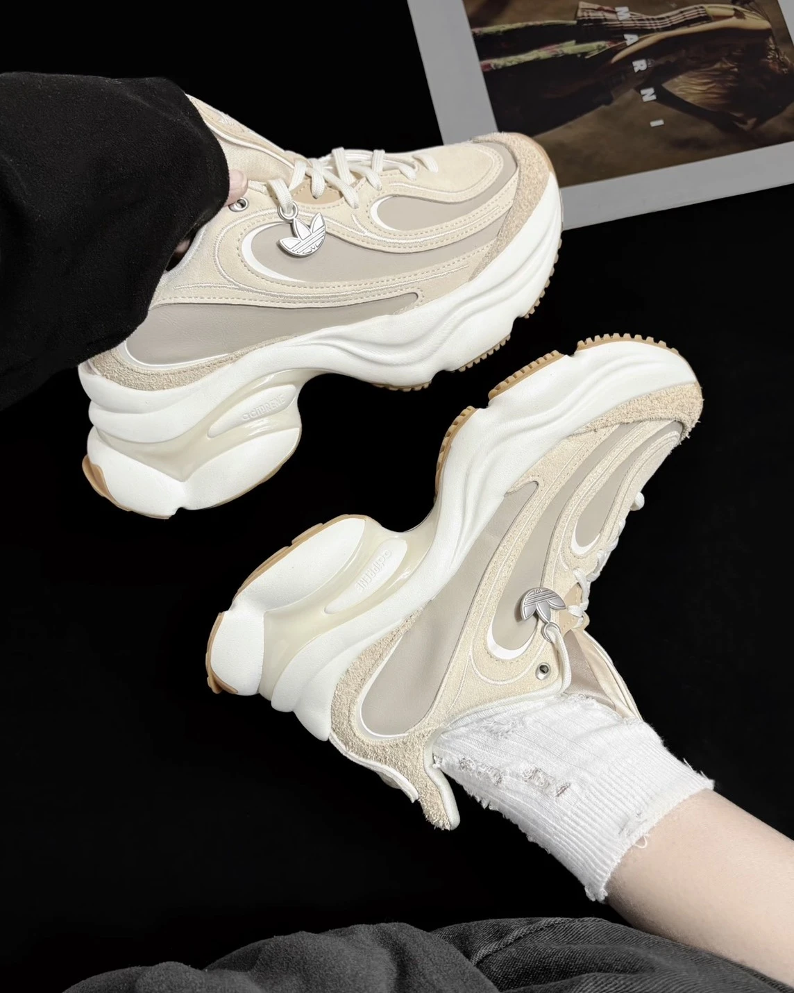 Adidas Originals Ozvenuz W 奶茶 復古 厚底 老爹鞋 KI0558