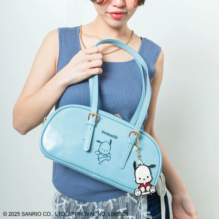 預購🇯🇵ACCOMMODE × Sanrio CoWRAP 系列 Pochacco 帕洽狗 寬版波士頓包