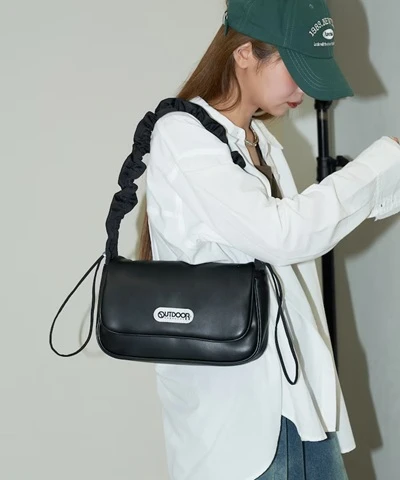 預購🇯🇵2025秋冬限定 FREAK’S STORE OUTDOOR PRODUCTS × PUBLUX 別注抽皺手柄中綿皮革質感包