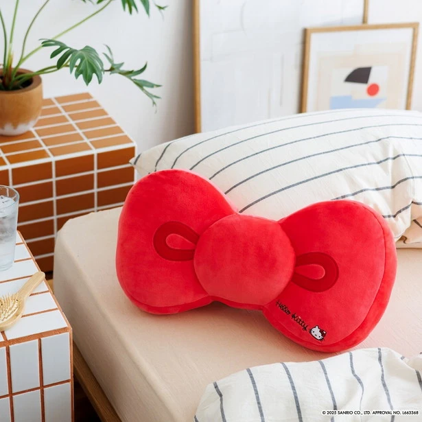 預購🇯🇵寶島社 凱蒂貓 三麗鷗 Hello Kitty ふわもち蓬鬆Q彈 蝴蝶結抱枕 BOOK 雜誌附錄