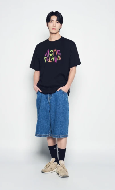 動畫字體短袖T恤