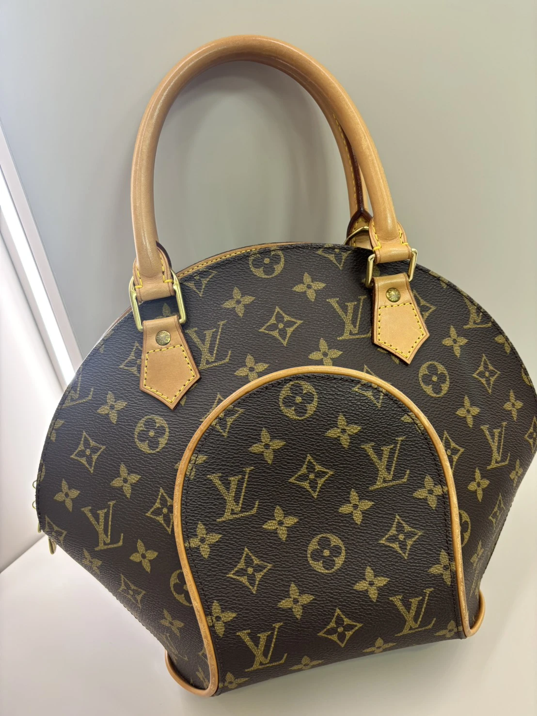 LV 二手老花貝殼手提包