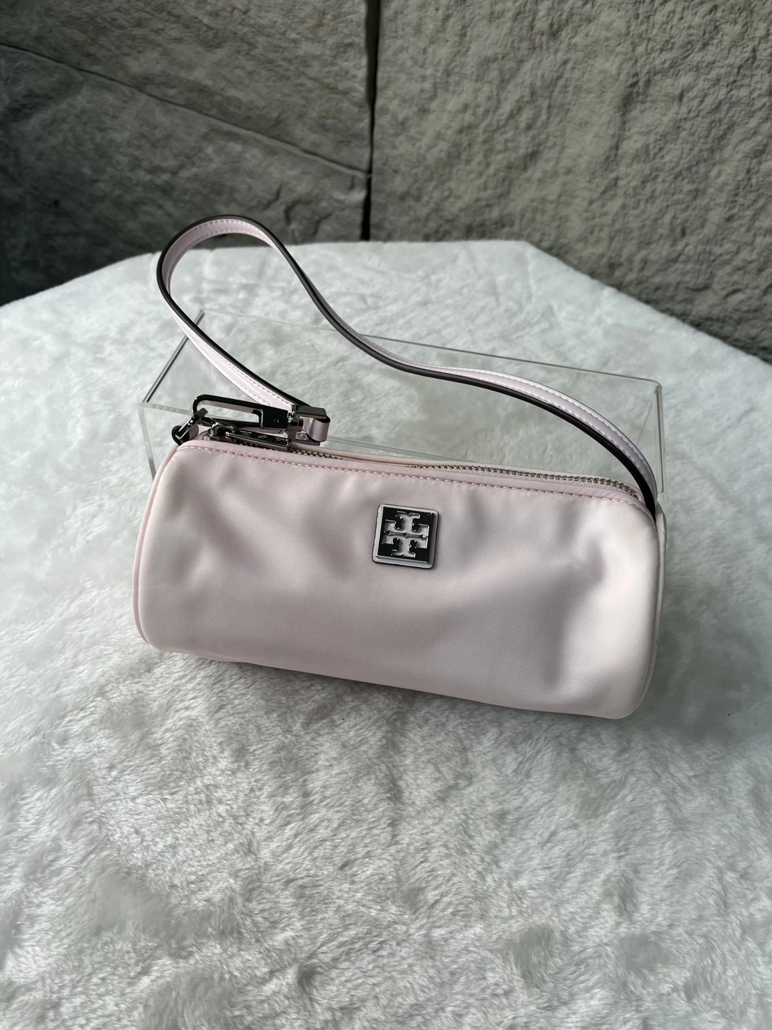 甜美氣質｜TORY BURCH 淡粉圓筒包