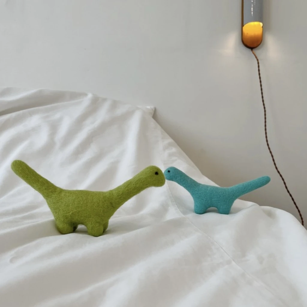 【Fluffy pet】手工恐龍貓草玩具 | Made in Korea