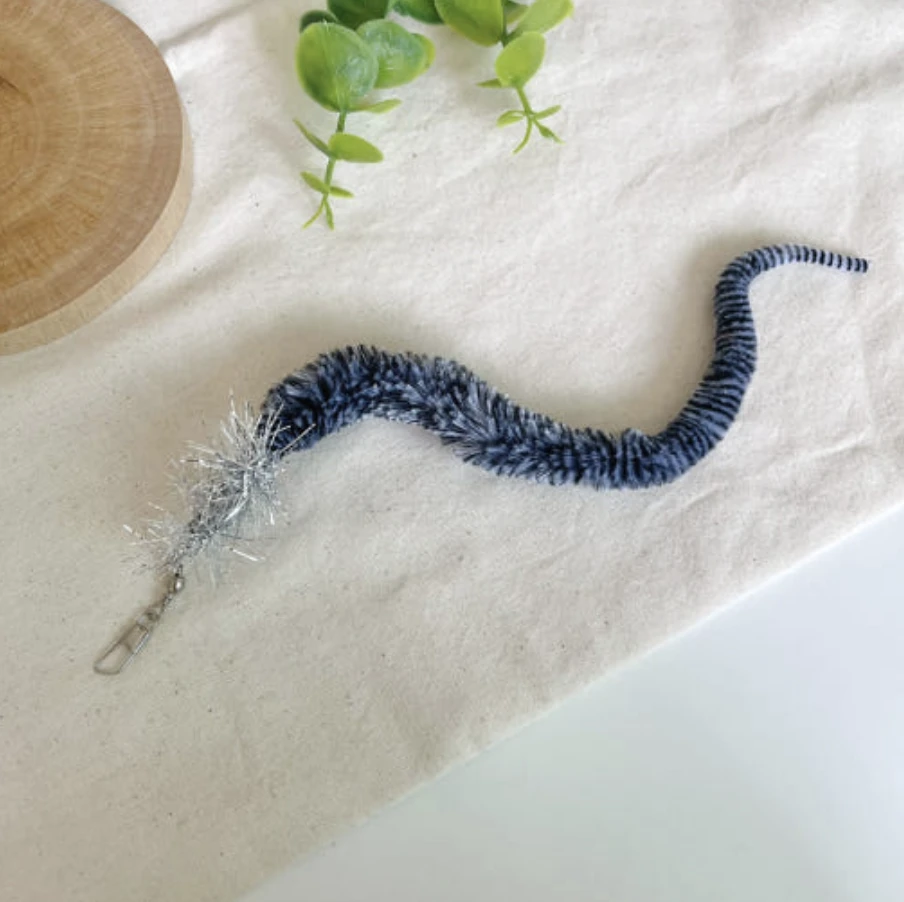 【Moon Rabbit】閃閃藍蚯蚓｜手工逗貓頭｜Made in Korea