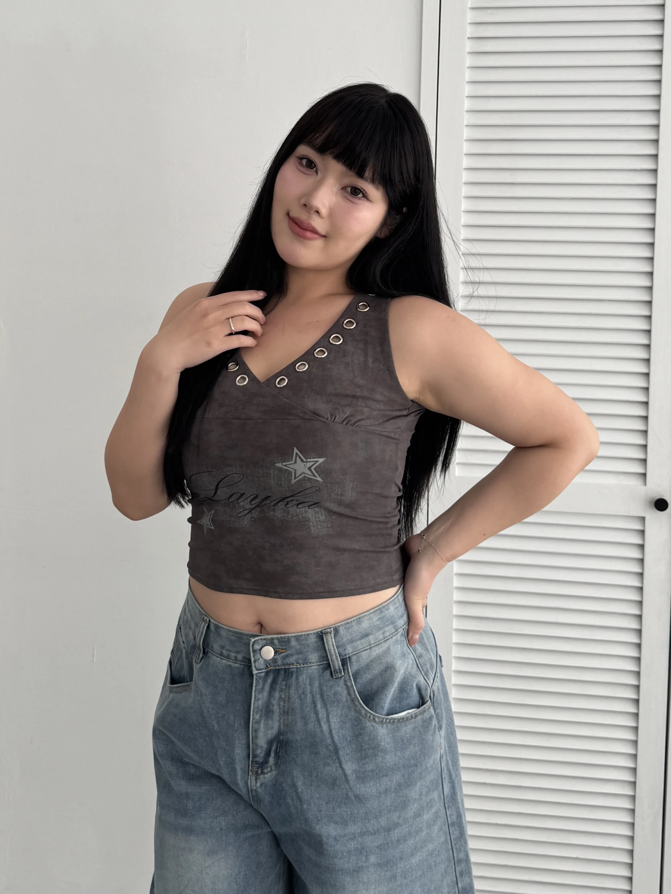 𝘔𝘪𝘴𝘴.𝘉𝘦𝘭𝘭𝘢.美式辣妹金屬環V領背心805