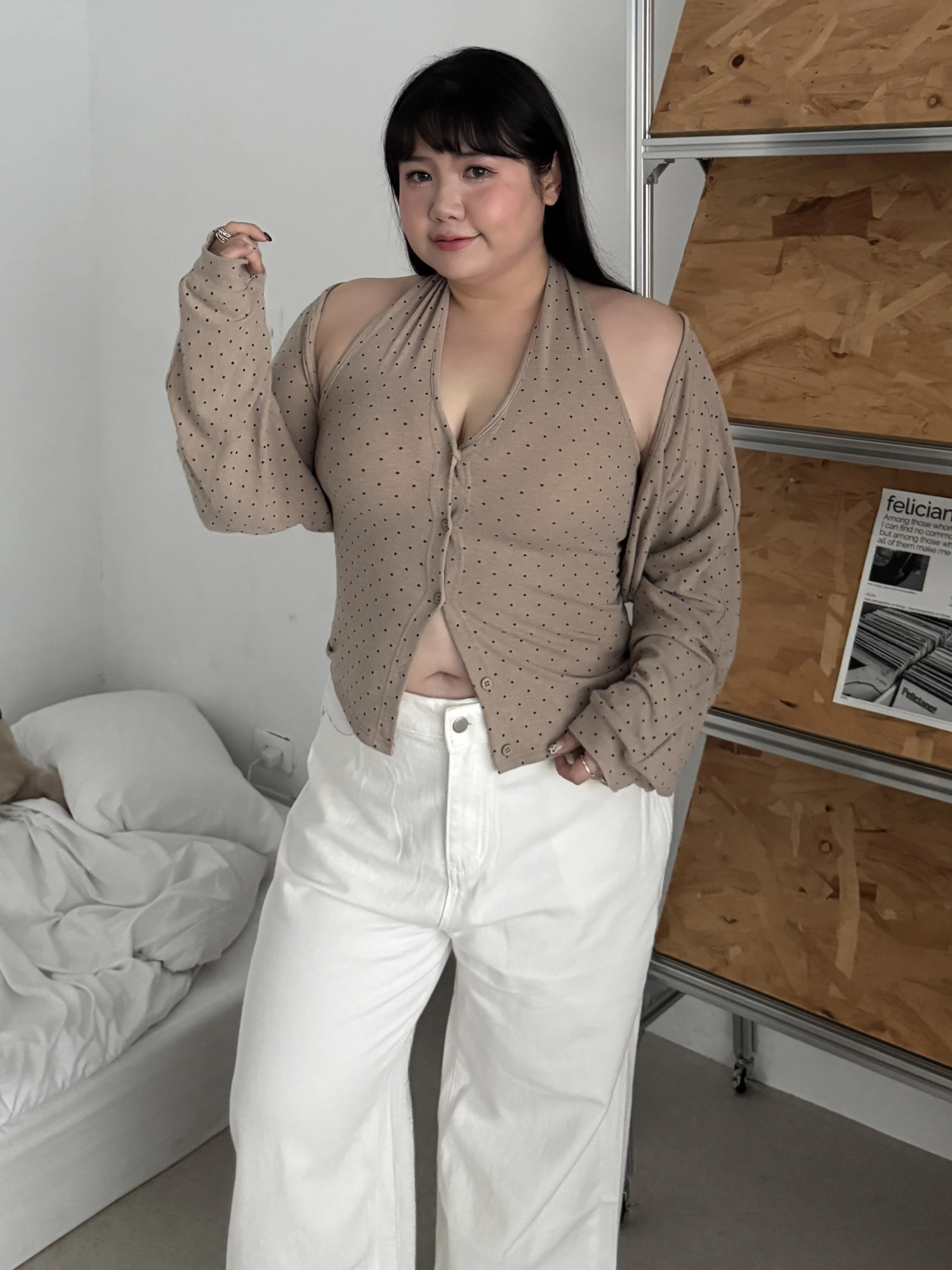 𝘔𝘪𝘴𝘴.𝘉𝘦𝘭𝘭𝘢.一定要有的點點1+1上身3339