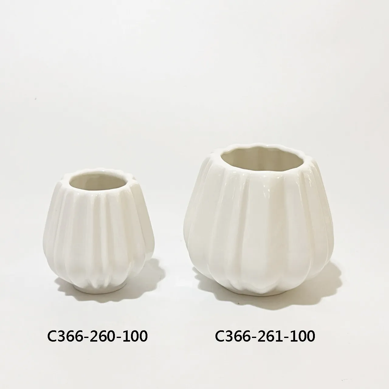 Clay中&小陶瓷 花器 C366-260(261)-100折花造型 白