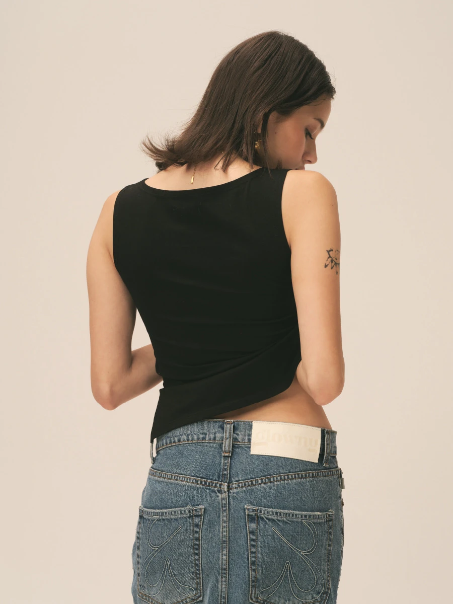 hill slit sleeveless top