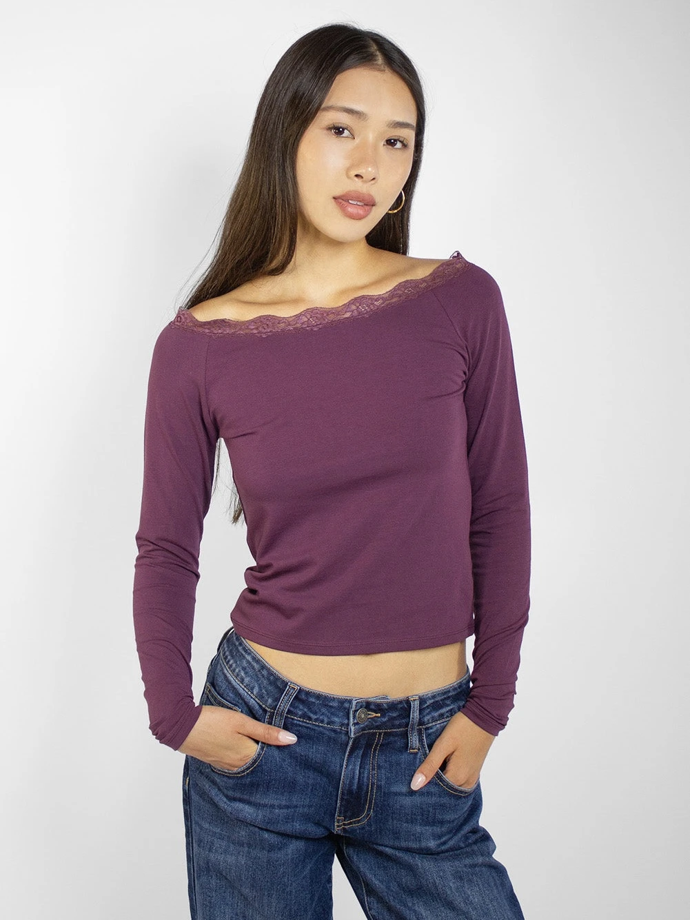 boat neck t-shirt with lace