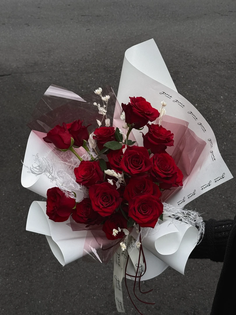 韓式酒紅玫瑰花束 Burgundy Deep Red Rose