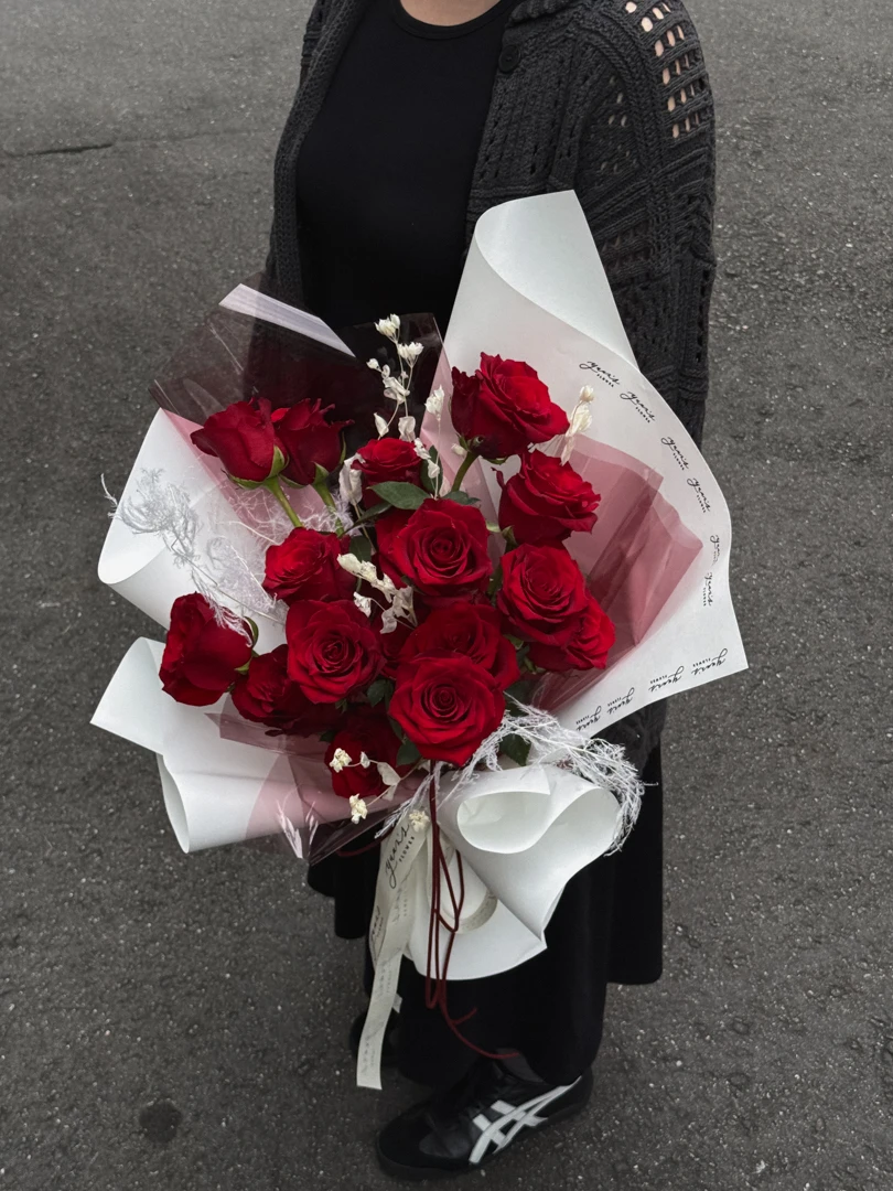 韓式酒紅玫瑰花束 Burgundy Deep Red Rose