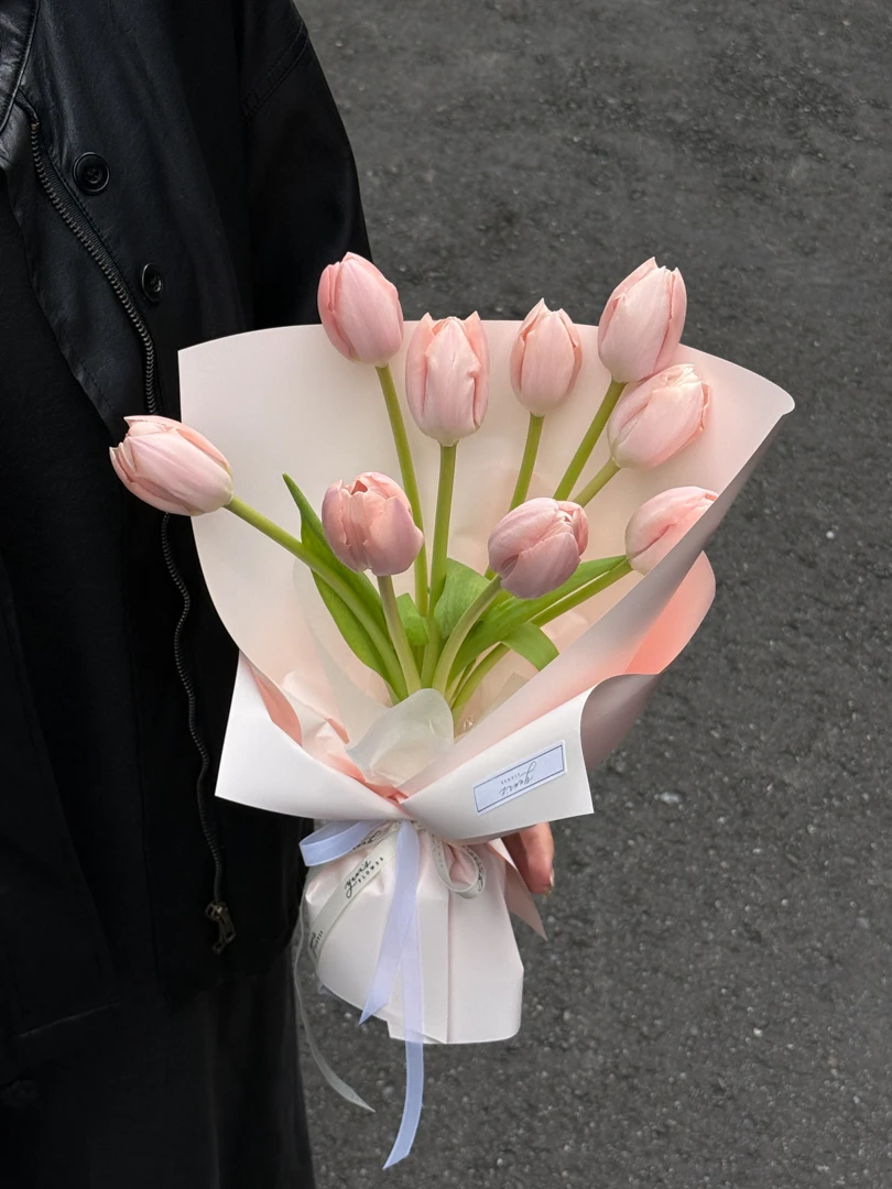 水蜜桃杏粉鬱金香花束 Peach Blush Tulips Bouquet