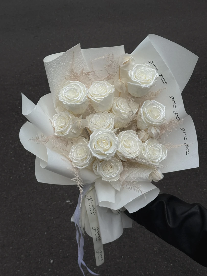 白月光永生玫瑰花束 Moonlight Whisper Preserved Rose