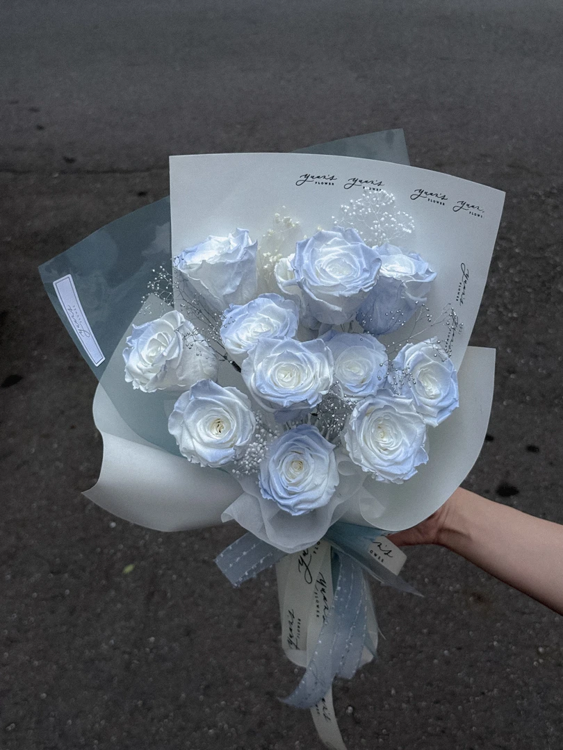 碎冰藍玫瑰 永生花束  Ice Blue Preserved Rose