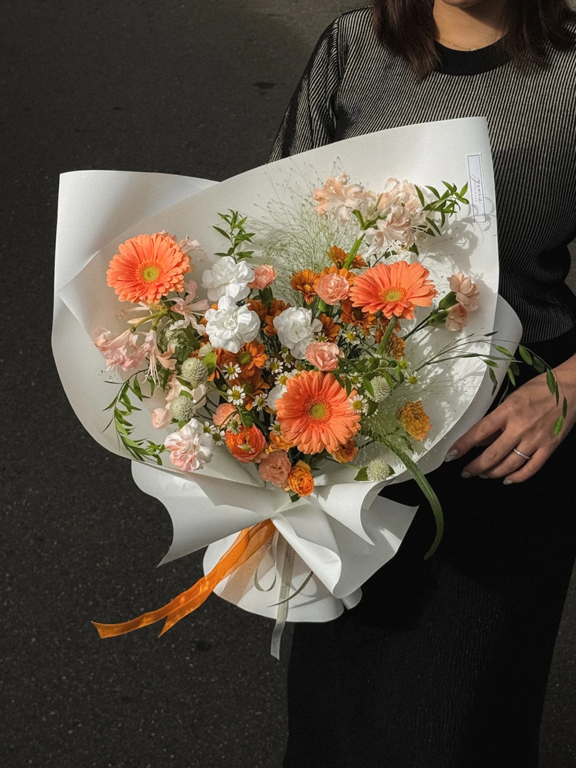 當週鮮花・暖橘色系花束 Weekly Fresh Designer Bouquet
