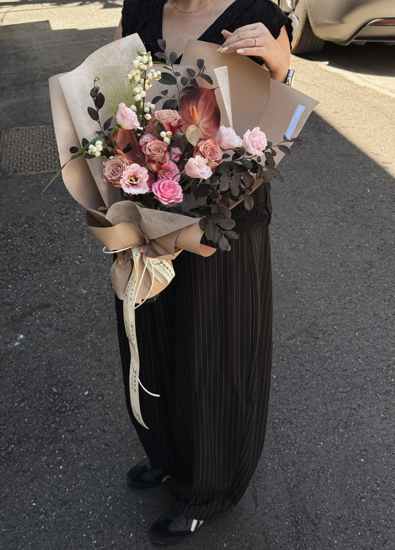 當週鮮花・奶茶色系花束 Weekly Fresh Designer Bouquet