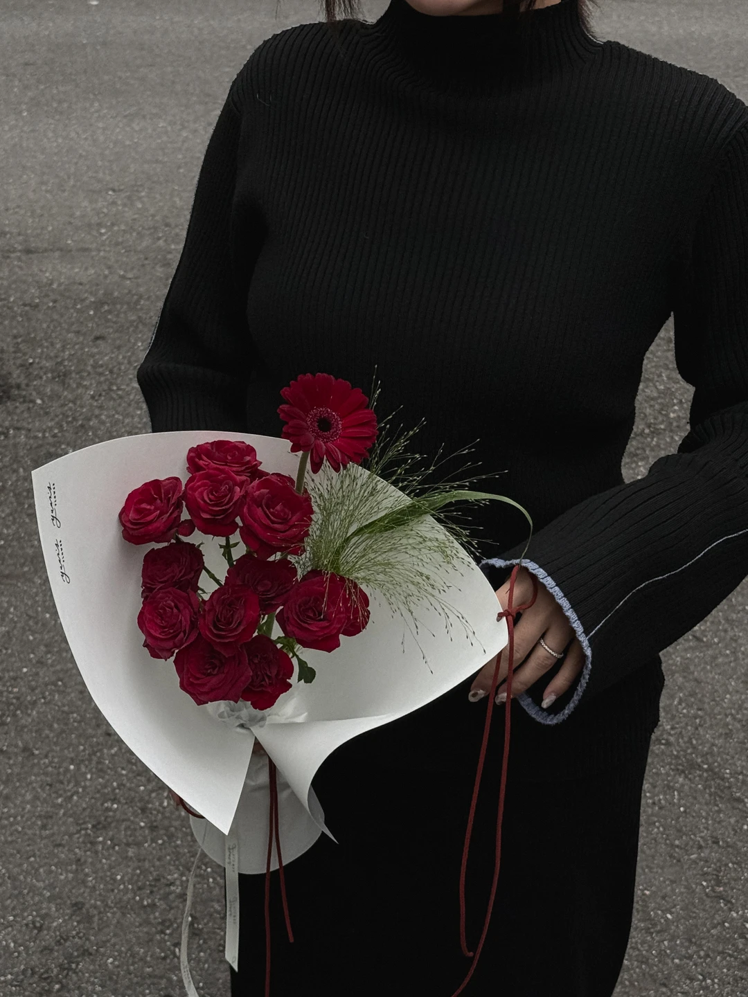 Burgundy Velvet 酒紅絲絨薔薇花束