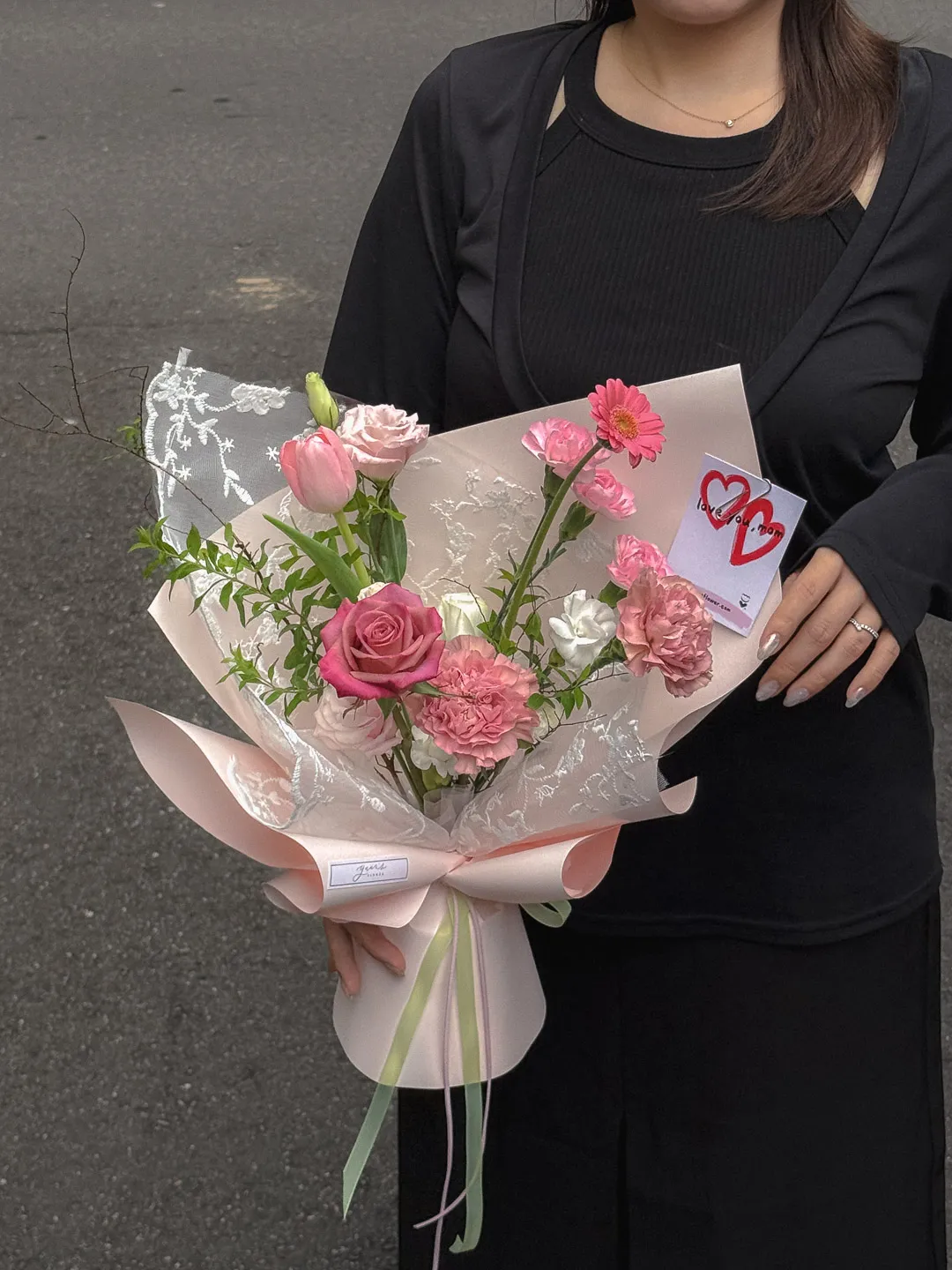 Blush 柔粉多巴胺康乃馨 母親節蕾絲花束
