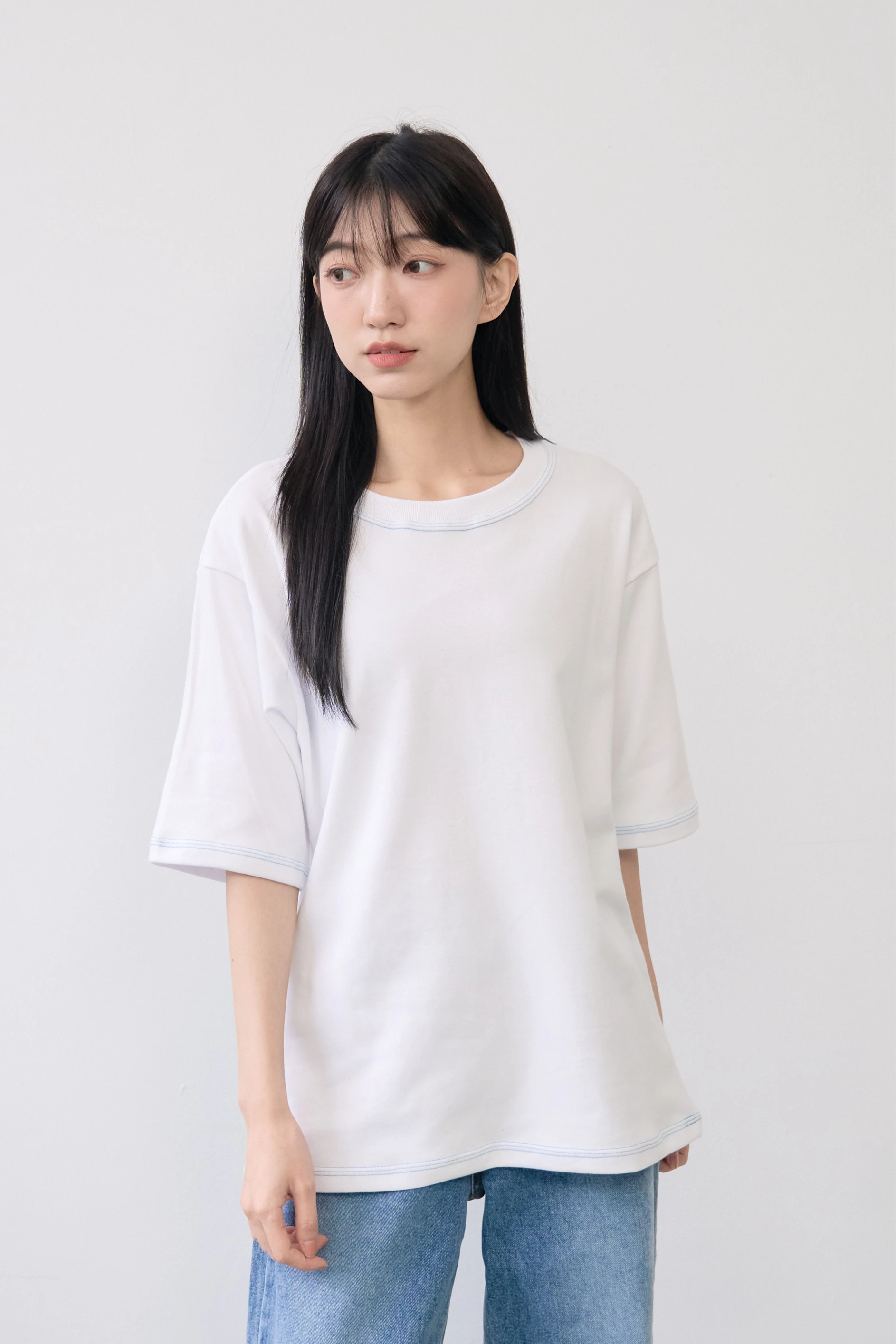 跳色線雕TEE