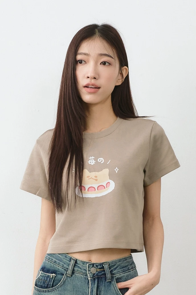 草莓蛋糕 女短版雲朵TEE