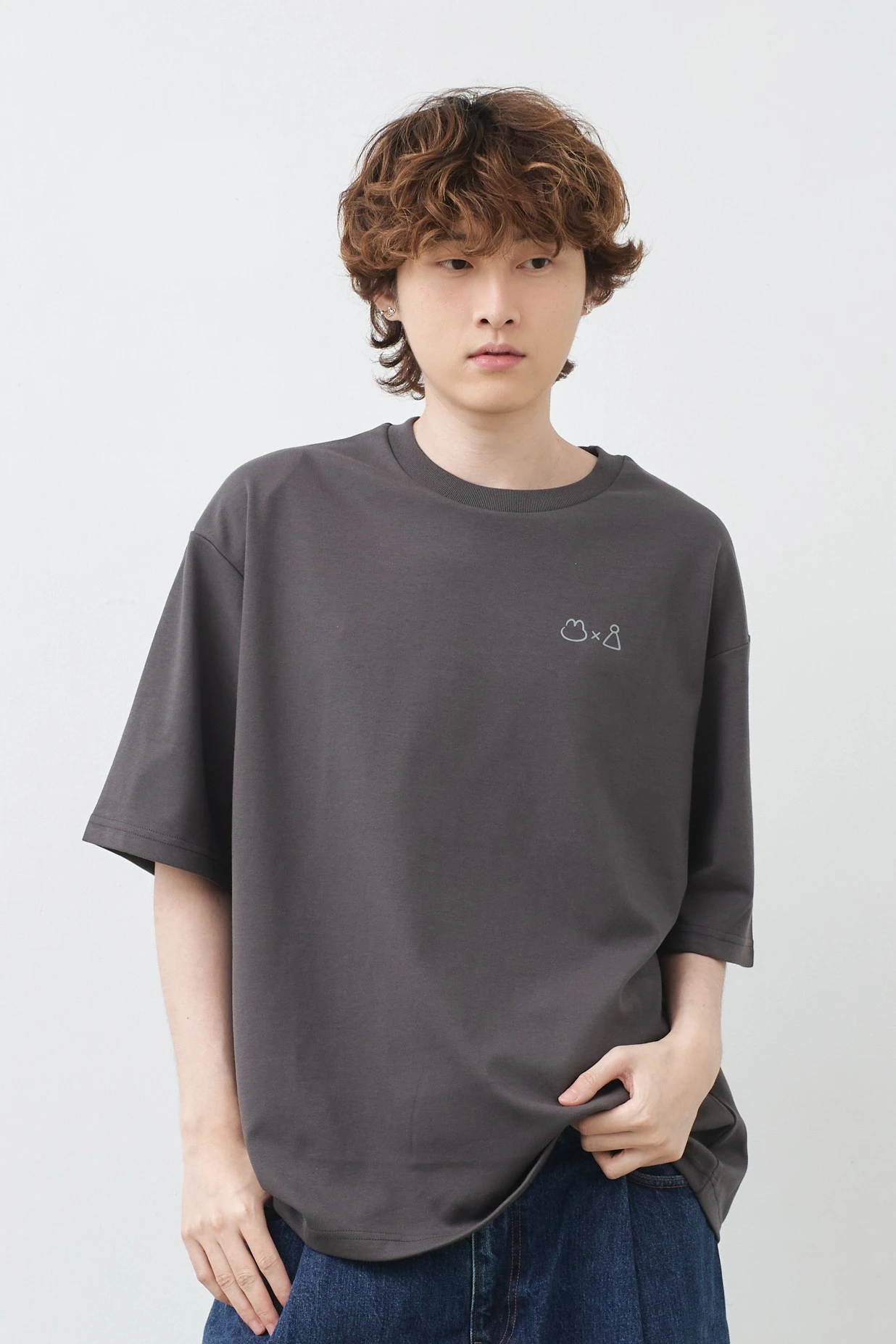 NIGHTCAP FRIENDS 親膚雲朵TEE