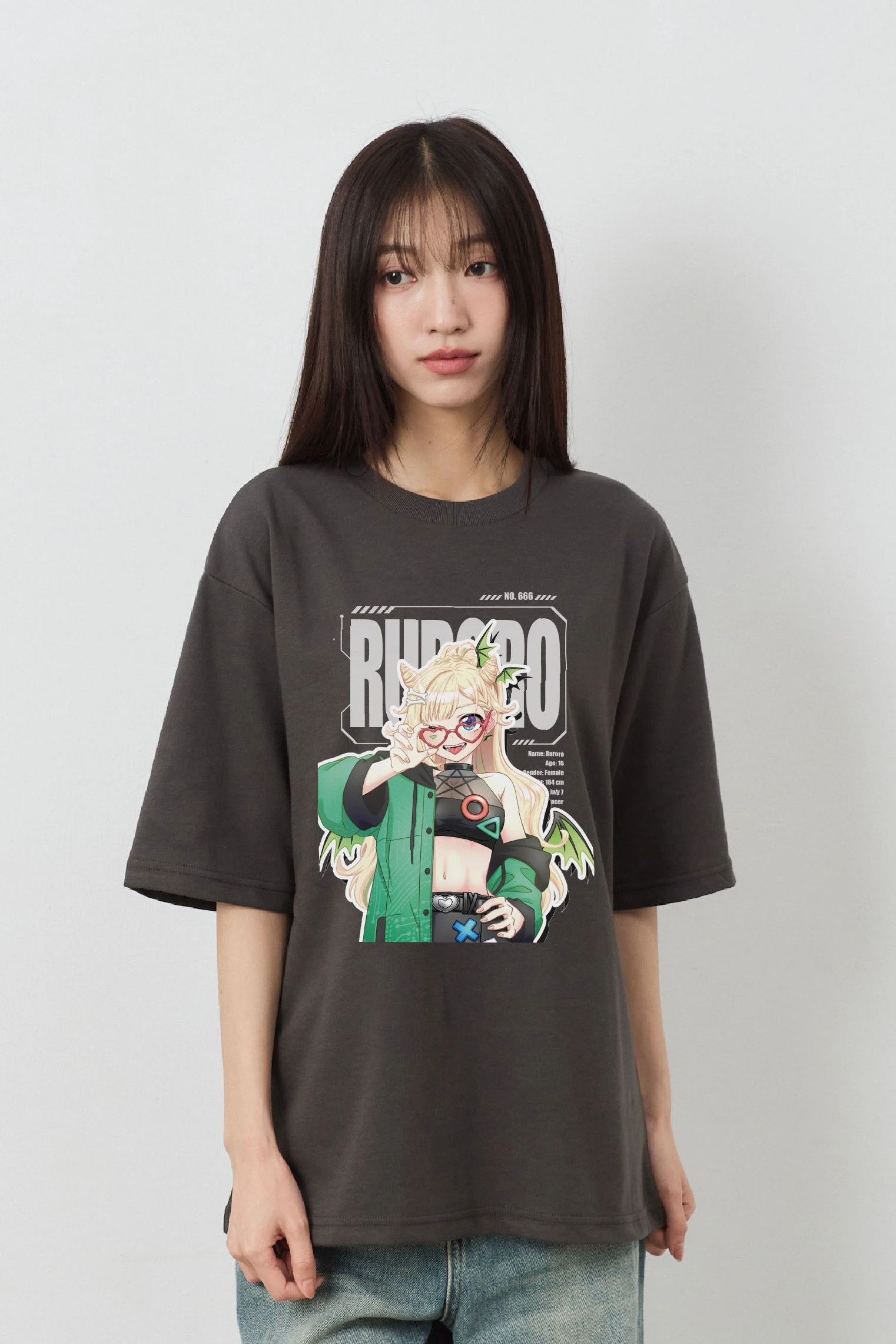封面人物：璐洛洛 親膚雲朵TEE