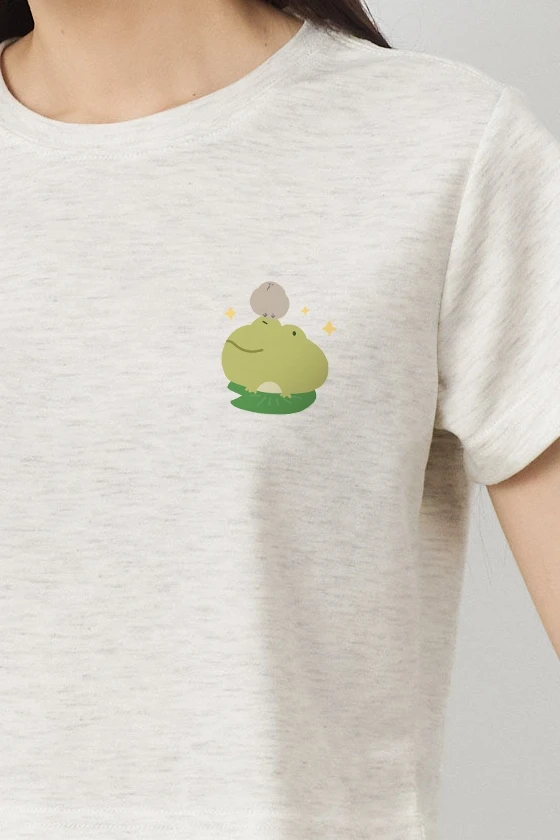 青蛙眨眼  女短版雲朵TEE (麻花)