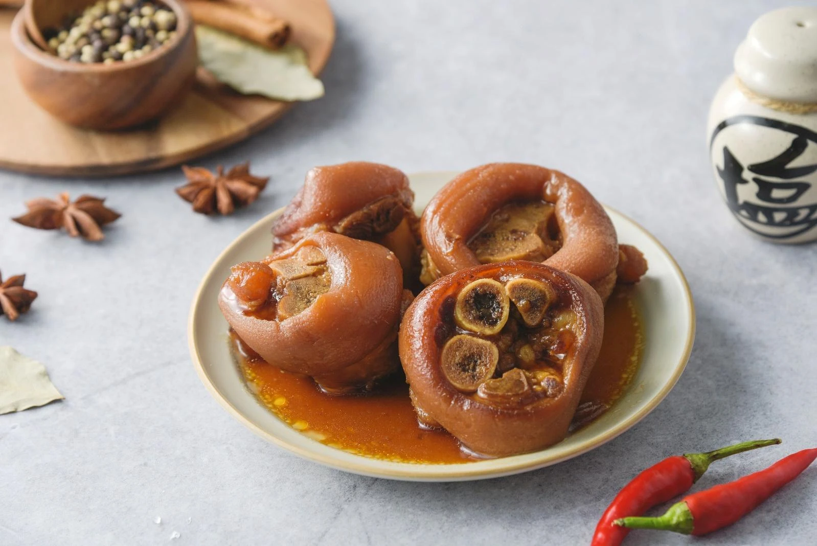 春節開運菜—古早味滷豬腳