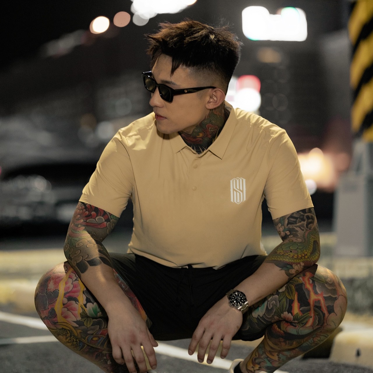 【MESHA】紳士LOGO款 奶駝｜Polo衫 Mesha｜年輕人必備穿搭品牌，帥到不解釋