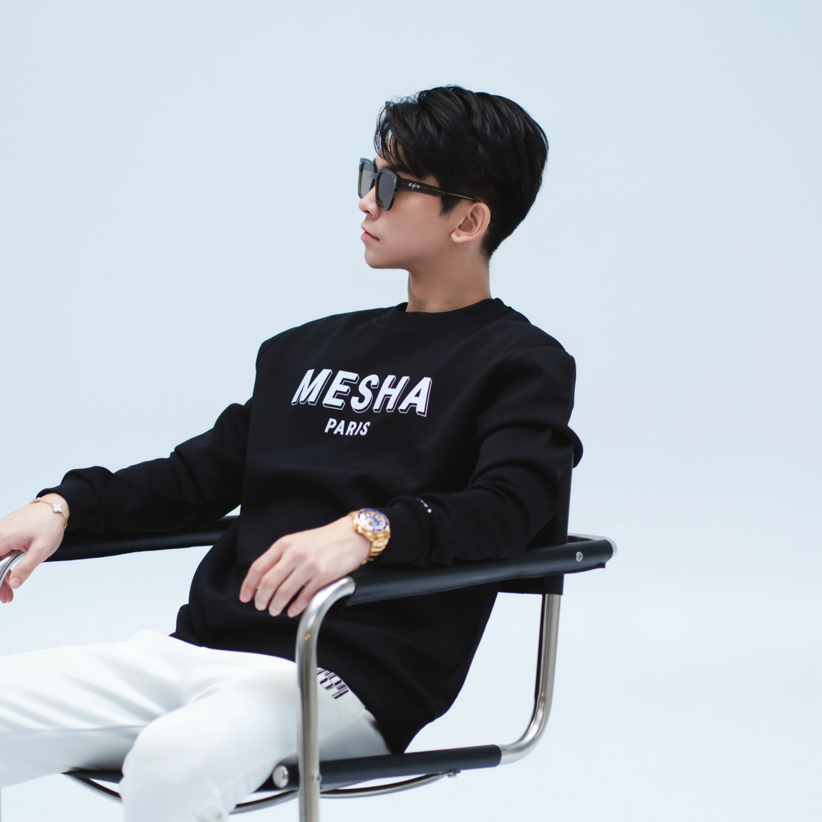 【MESHA】疊幻文字｜大學T(2色)