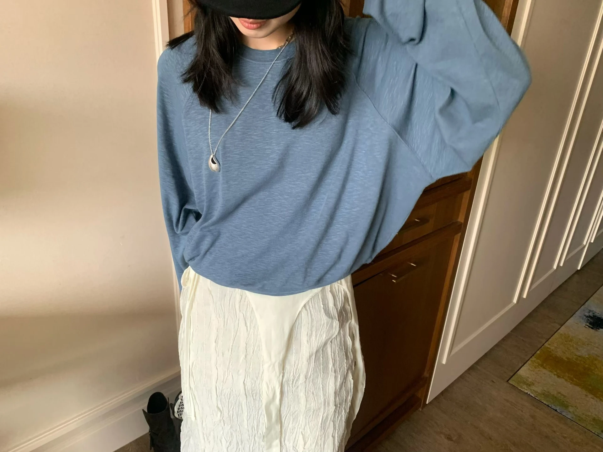 正韓岔肩設計質感上衣