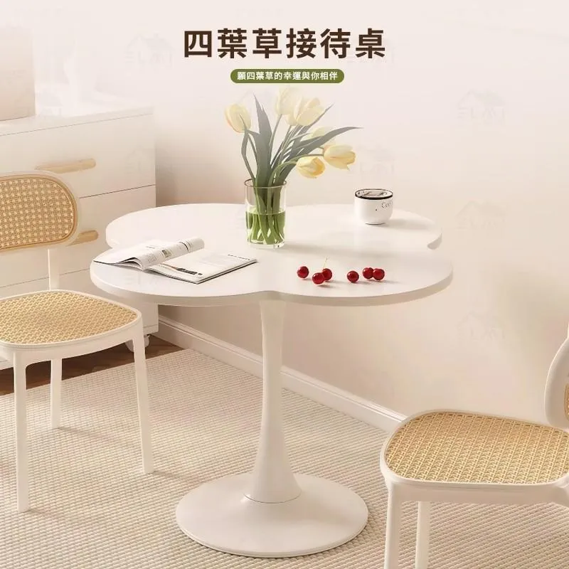 【凱文哥】多用途小圓桌 咖啡桌 兩人餐桌｜居家休閒／陽台下午茶｜北歐風簡約設計 四葉幸運草造型@HAP