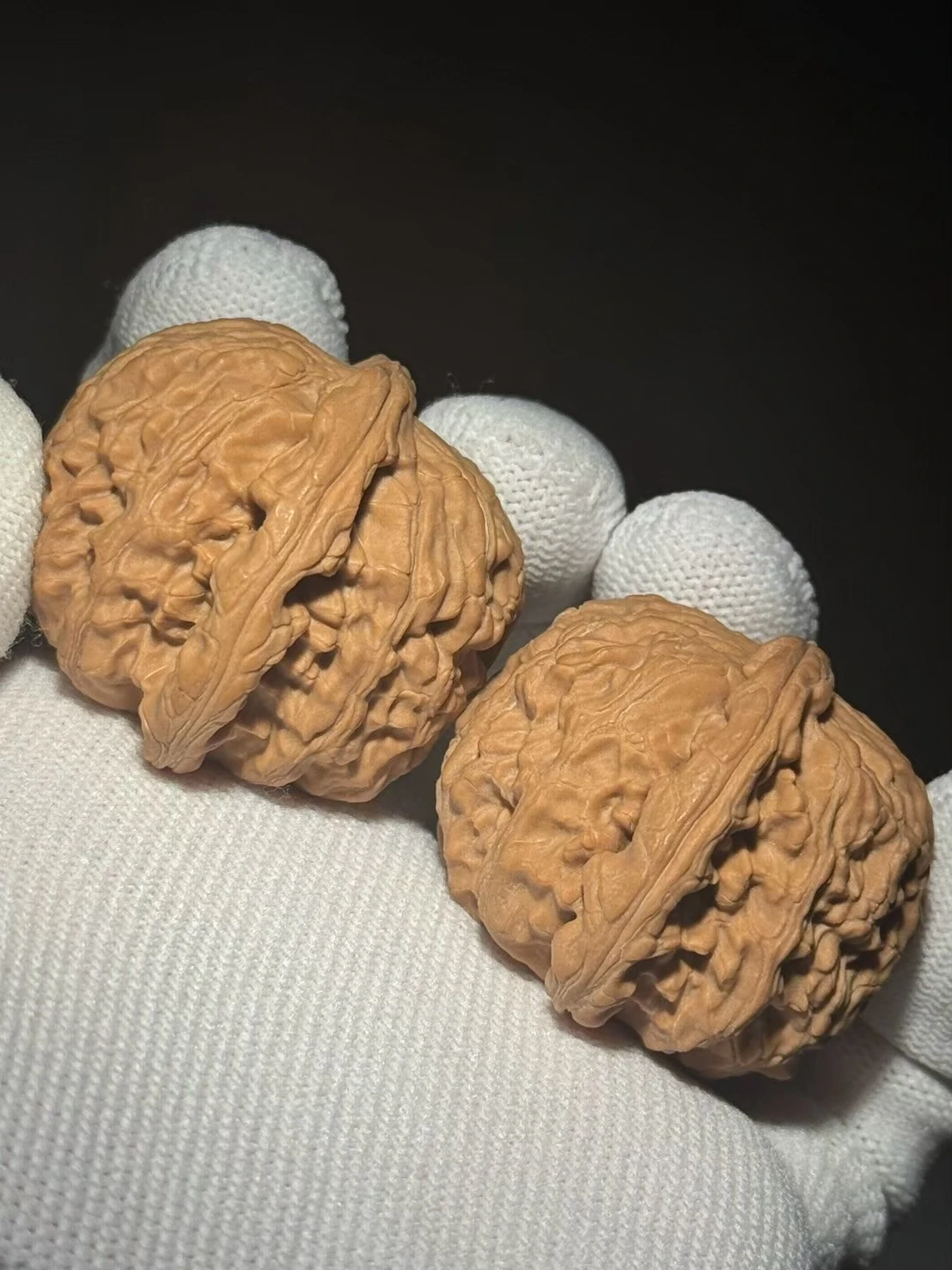 年末セール中！文玩核桃 三角白獅子 三角白狮子头-三角白狮子头促销价格、三角白狮子头品牌- 淘宝