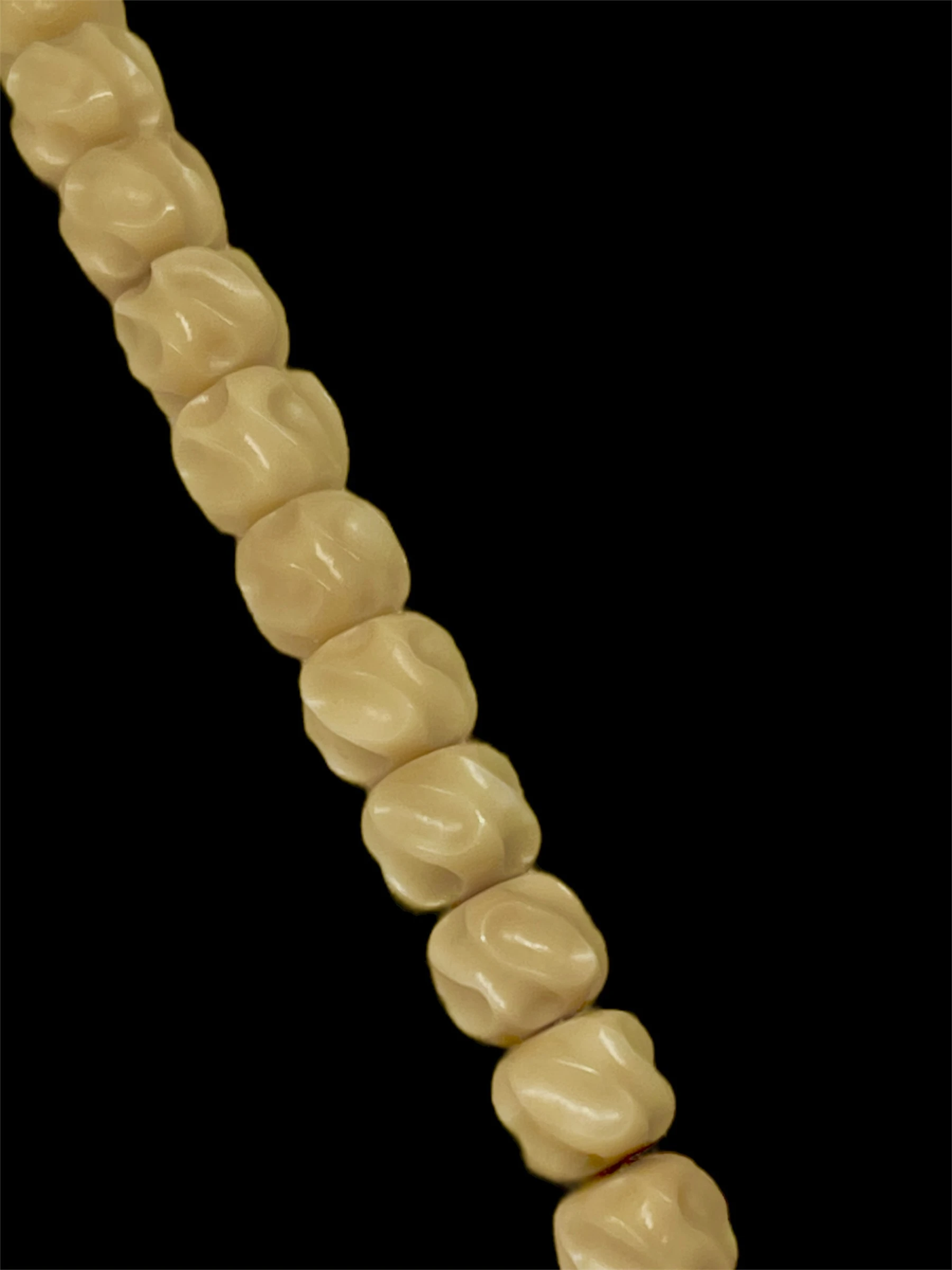 [ 上善文玩 ] 尺寸8mm｜精品龍脊菩提 - 狂龍手持｜約31顆