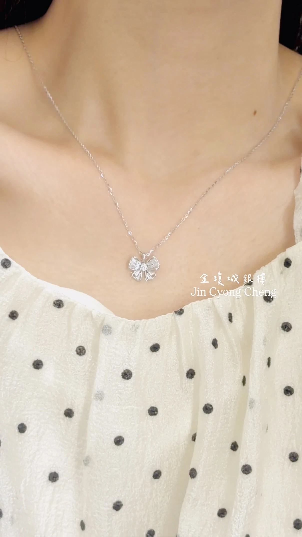 精緻方鑽蝴蝶結套鏈