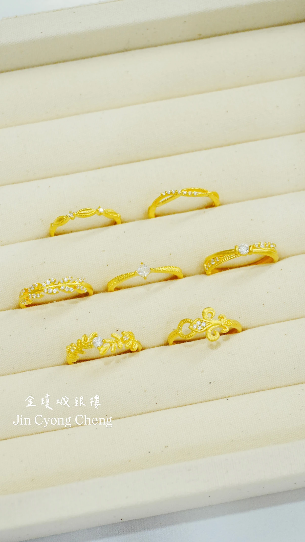 莫桑石古法金戒指