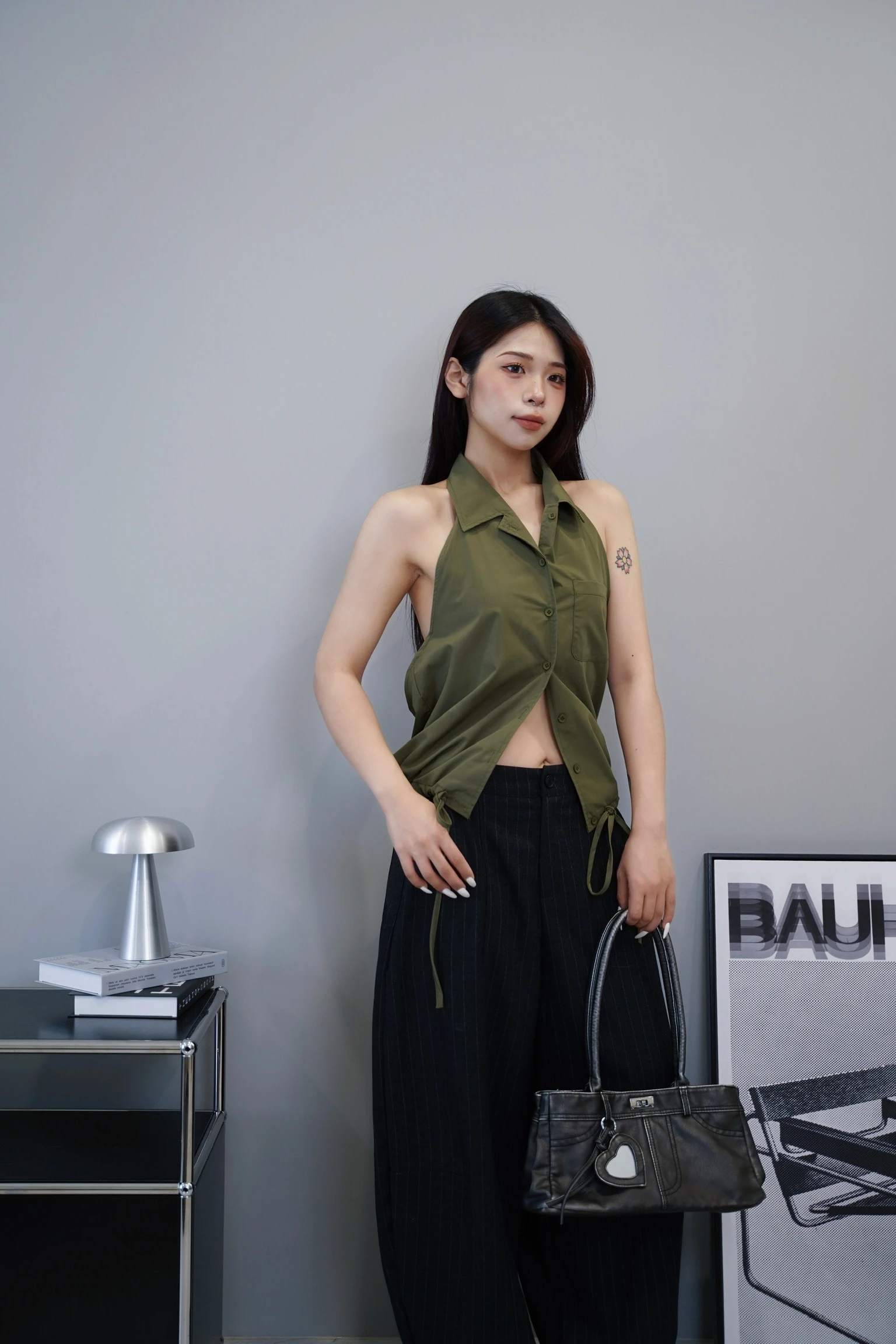 歐美微辣｜削肩美背綁帶翻領排扣背心上衣 //3色