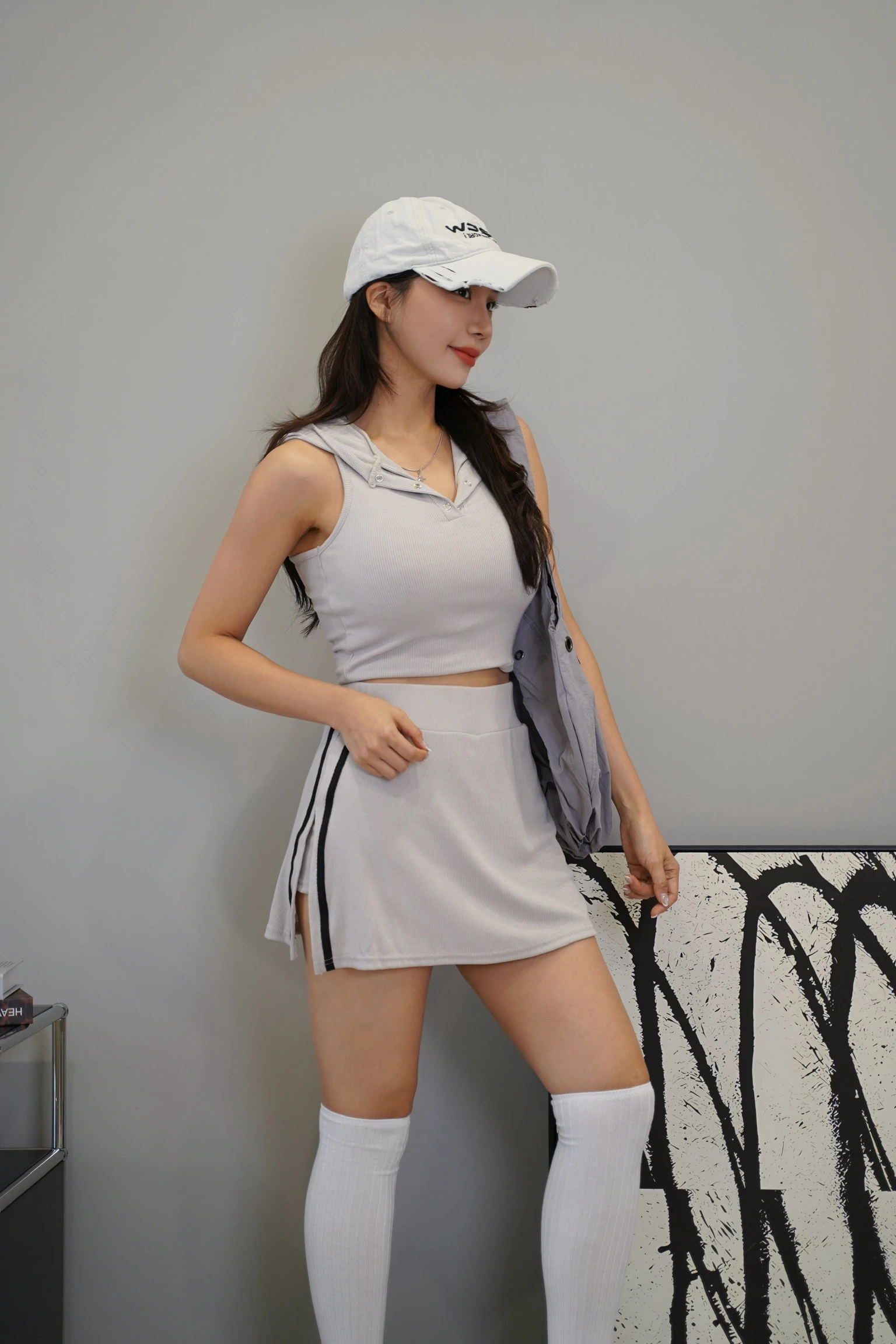 免思考穿搭｜美式連帽背心✕側條紋開衩褲裙 運動套裝 //3色