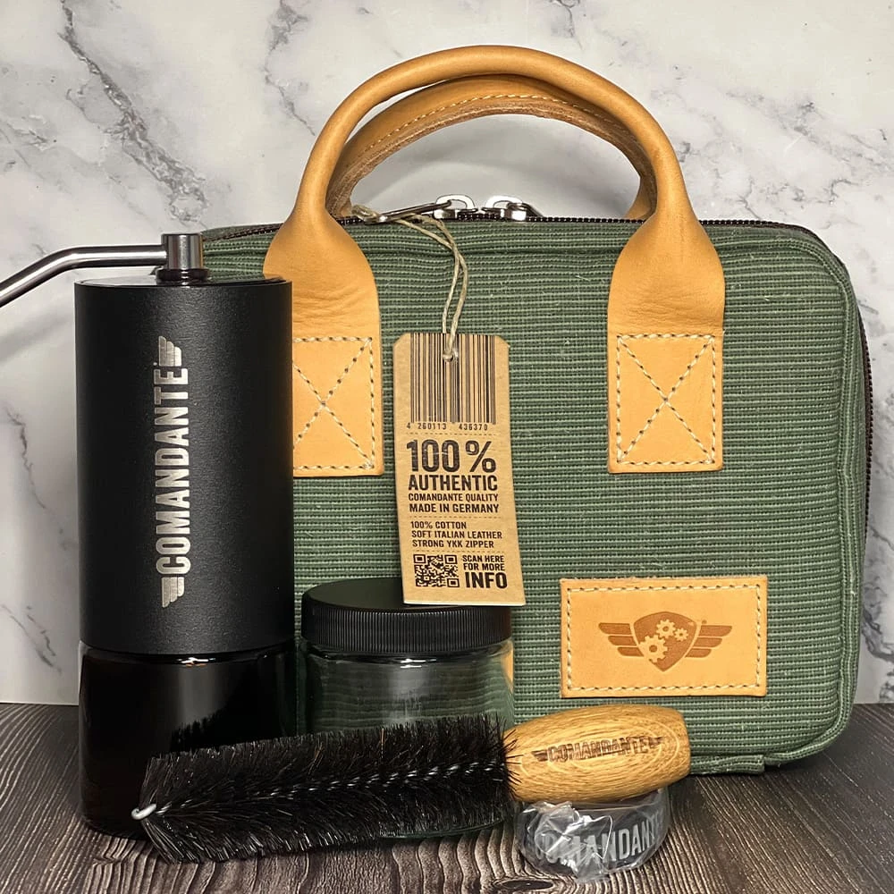 送料無料】台湾 Comandante C40ロングハンドル専用 カスタム外出用キャリーブラックレザー収納ケース Handmade FrankNIN  NEROSILVER ARTWORK - Pinkoi コマンダンテ トラベルバッグ フォレスト(ブラック)